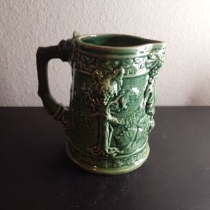 RARE EXQUISITE Bordallo Piniero Made in Portugal Majolica Ceramic Green Pitcher.